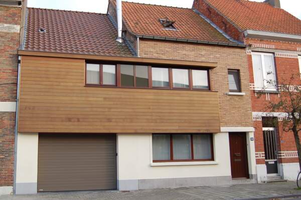 PAUW 001 1